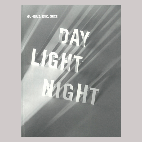 Day Light Night_Ulrike Brandi_Publikation