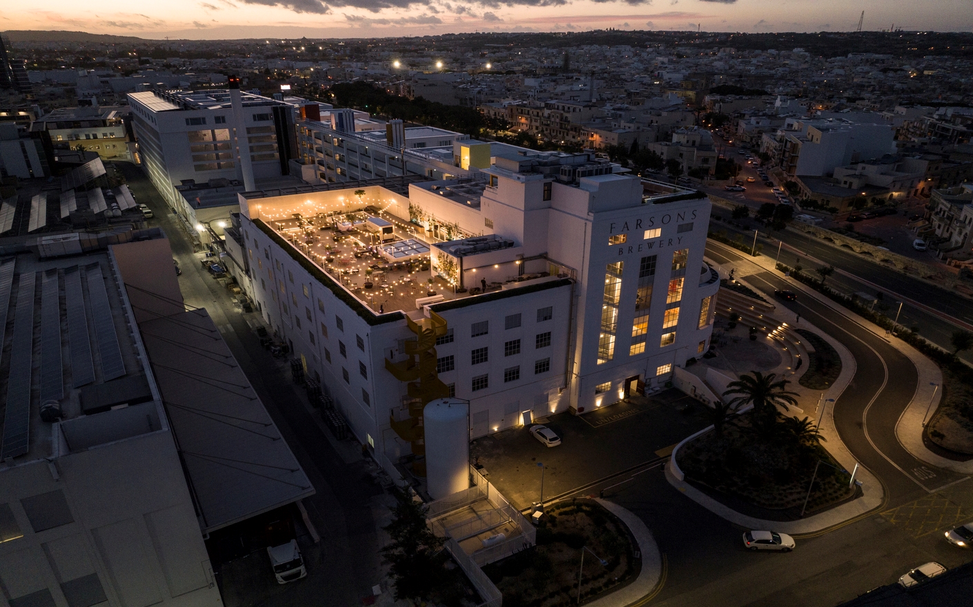 A_01_Trident Park & The Brewhous