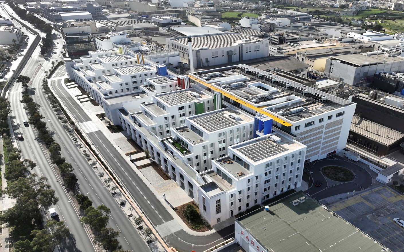 A_02_Trident Park & The Brewhous